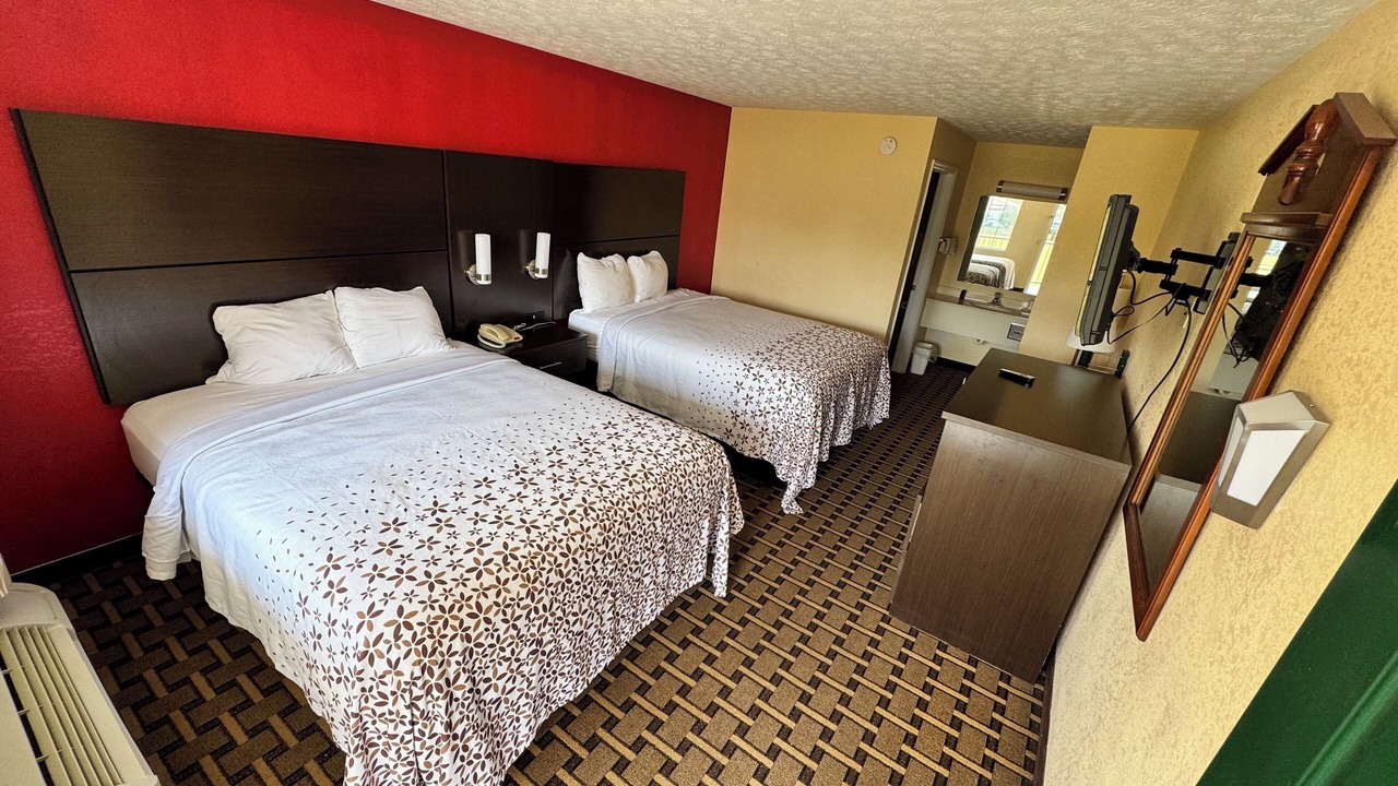 Photo of Others in Pine Mountain