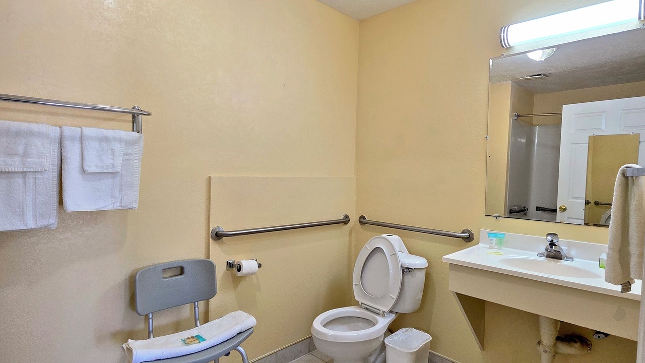 Photo of Bathroom in Pine Mountain