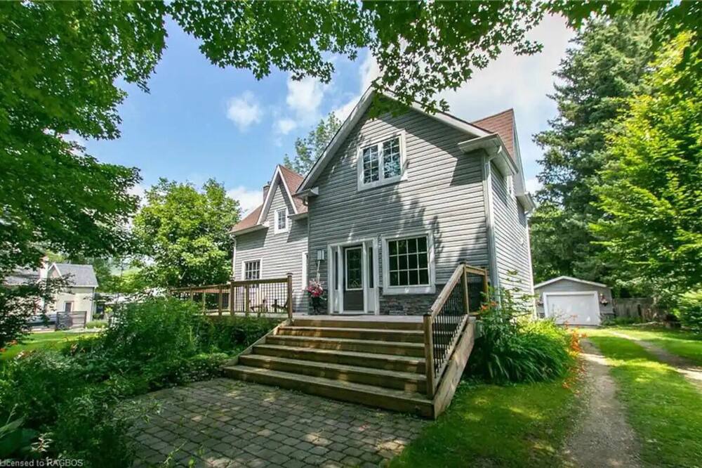 Photo of Outdoor in Grey Highlands