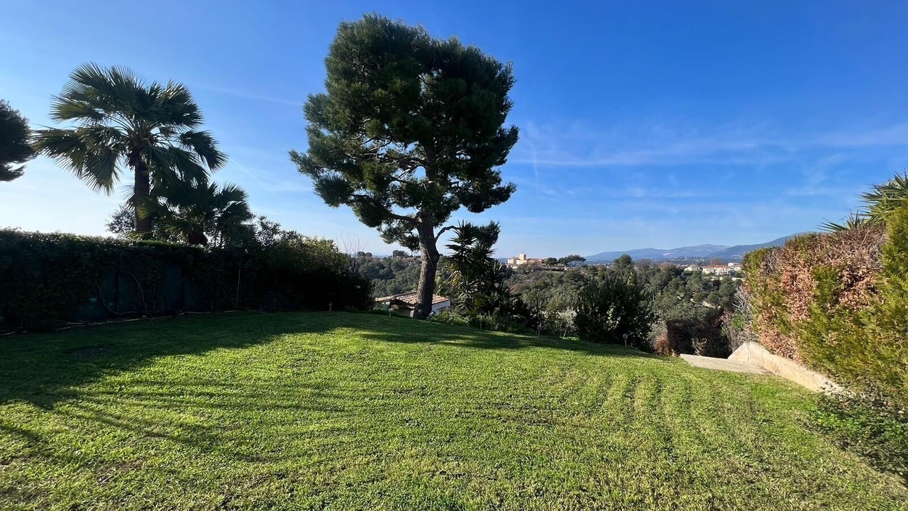 Photo of Outdoor in Montaleigne