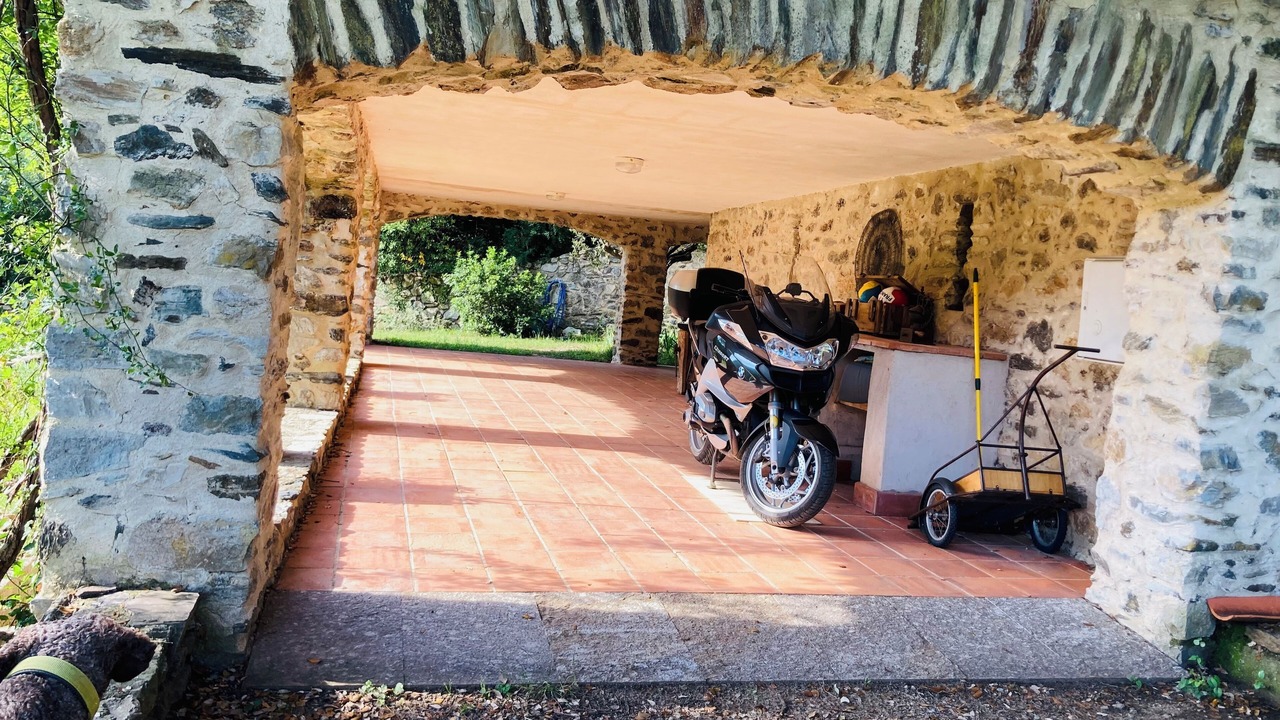Photo of Outdoor in Reynes