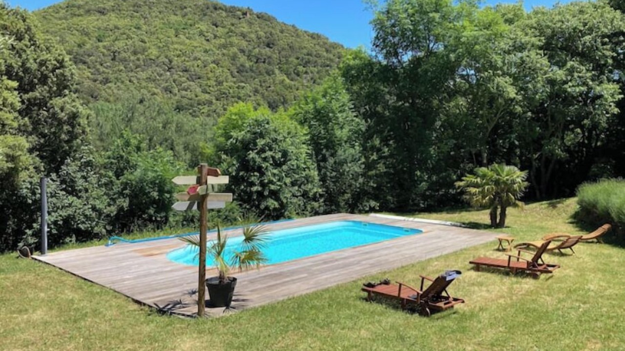 Photo of Outdoor in Reynes