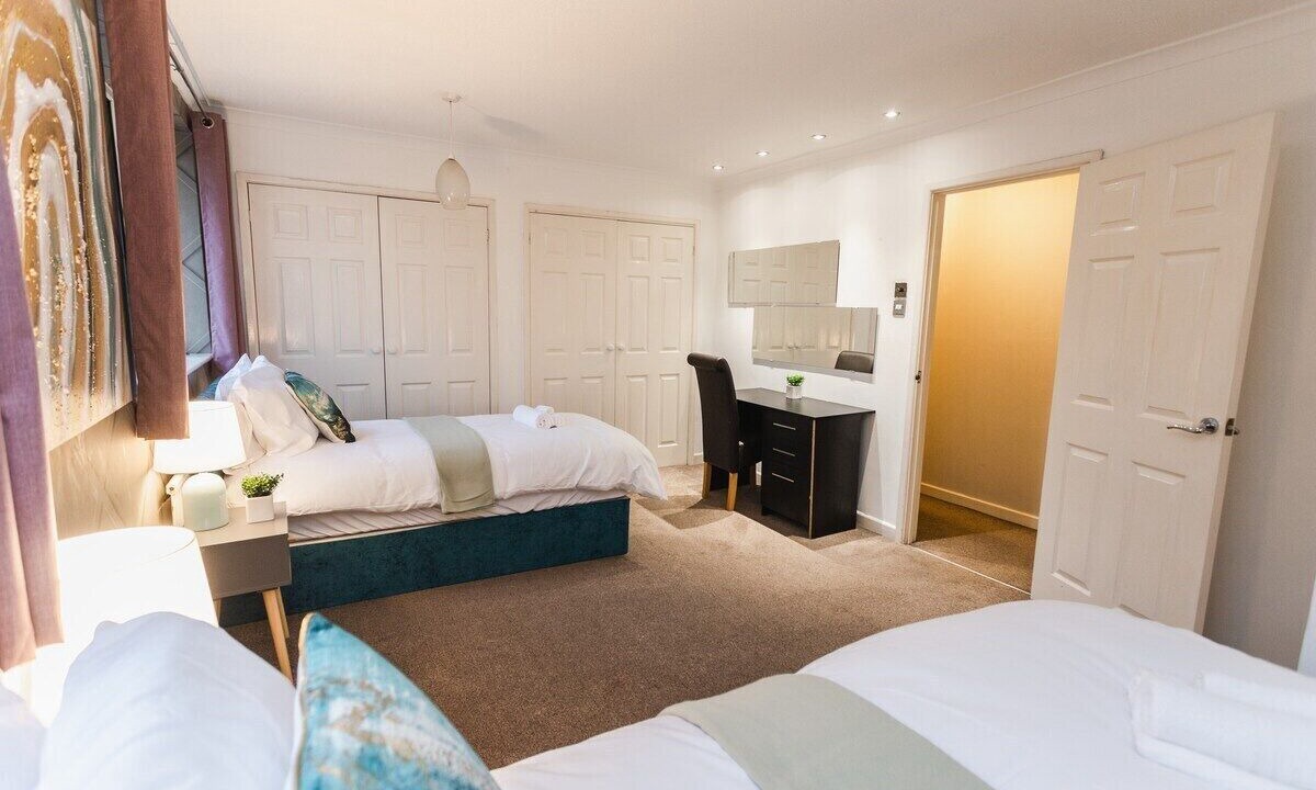 Photo of Others in Stoke Bishop