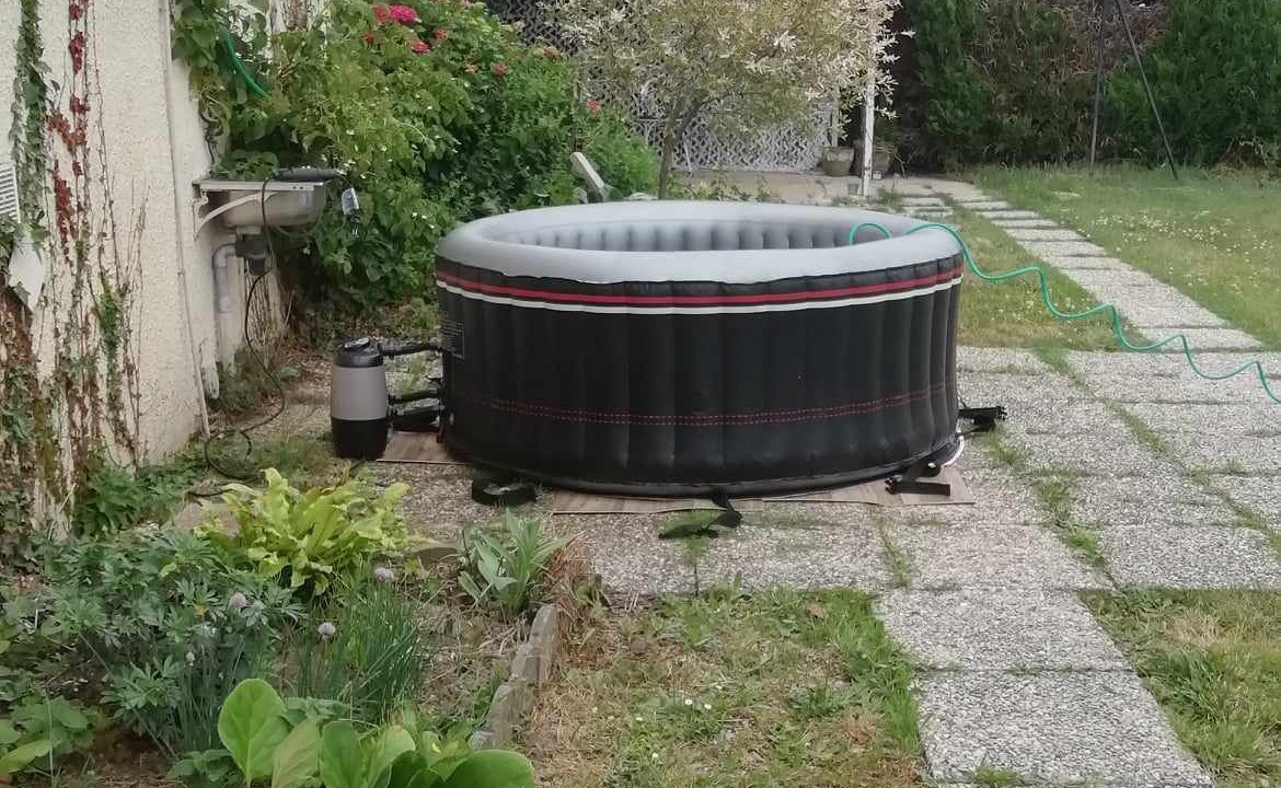 Photo of Patio Balcony in Azay-sur-Cher