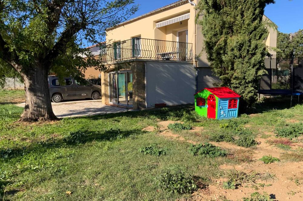 Photo of Outdoor in Saint-Laurent-La-Vernede