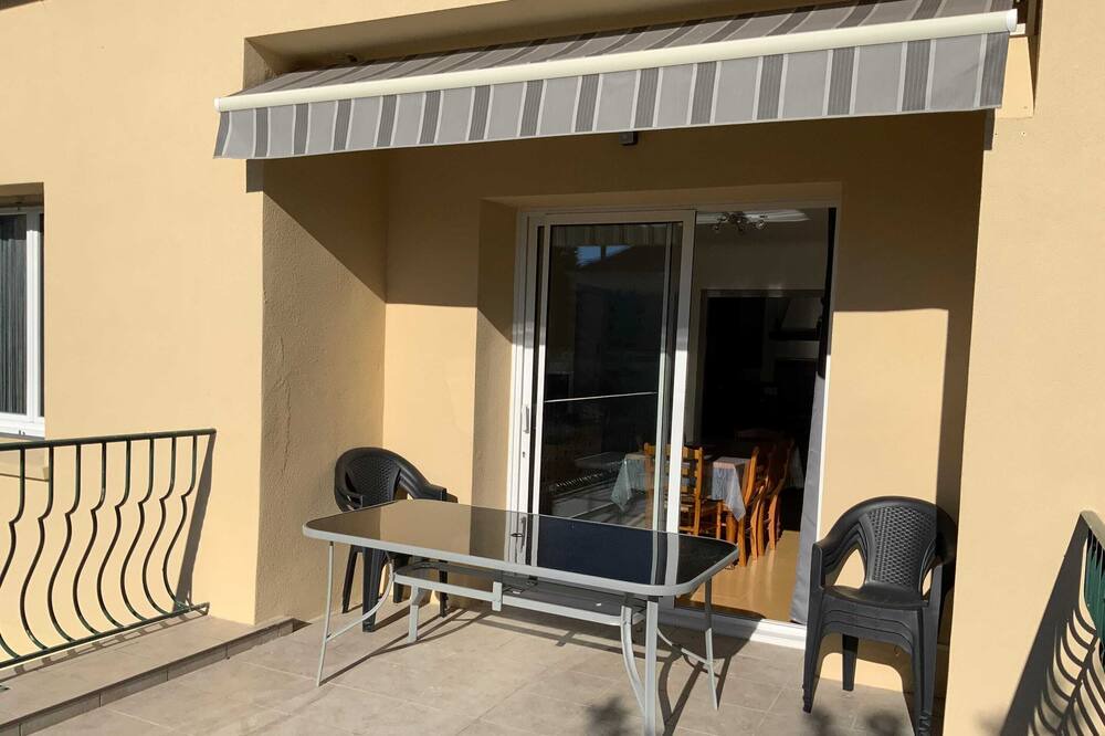 Photo of Outdoor in Saint-Laurent-La-Vernede