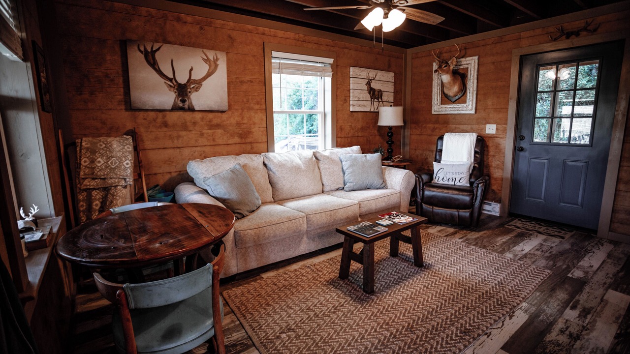 Photo of Livingroom in Mount Pleasant
