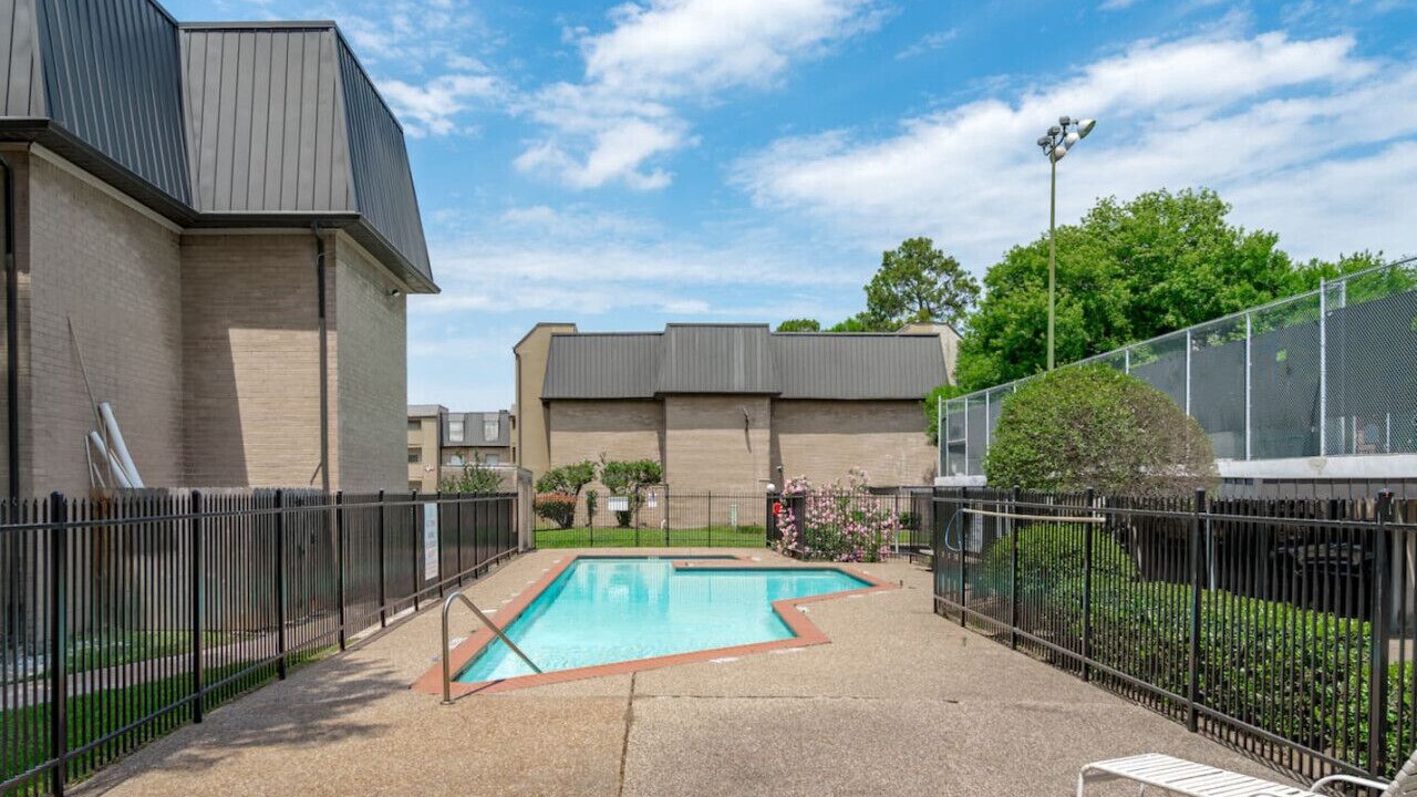 Photo of Outdoor in South Main