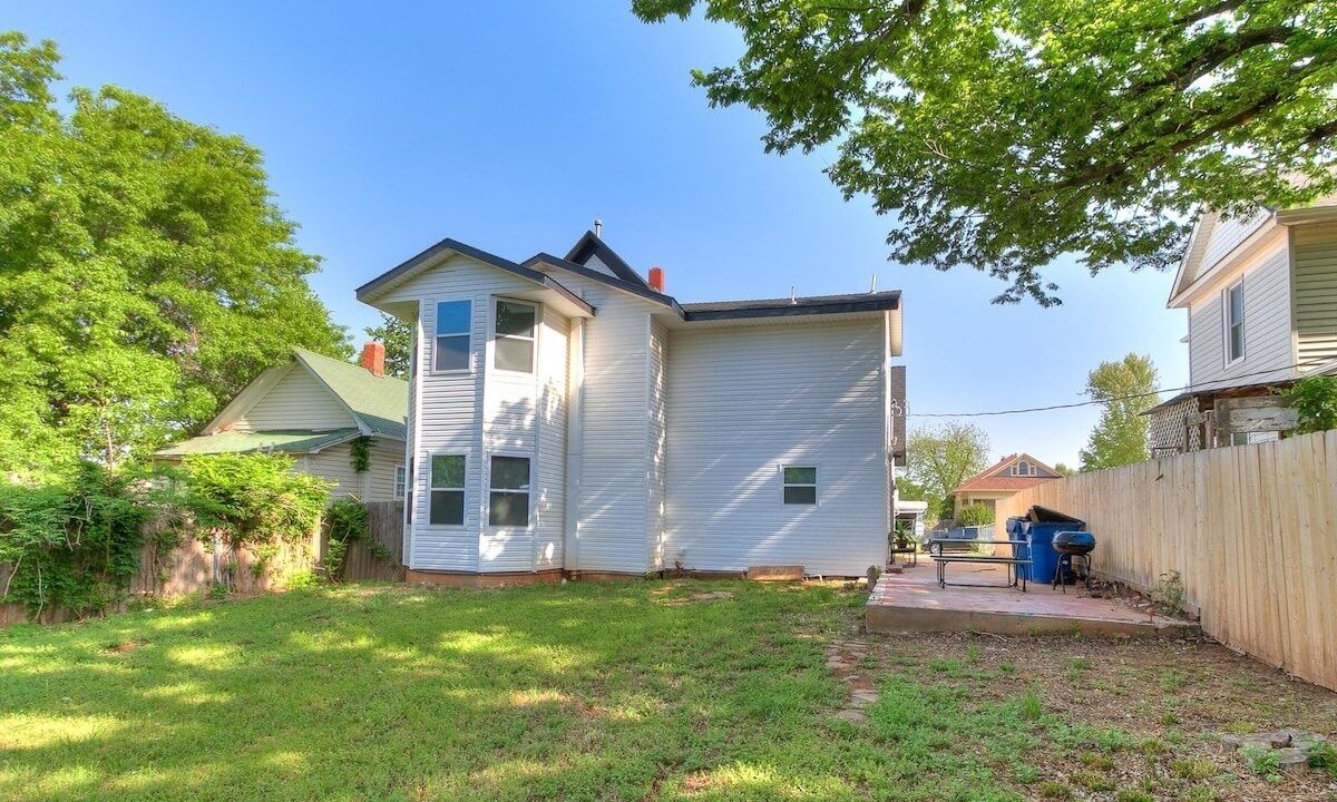 Photo of Outdoor in Guthrie