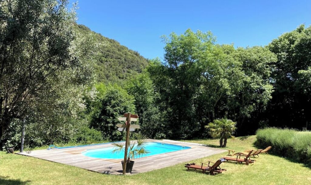 Photo of Outdoor in Reynes