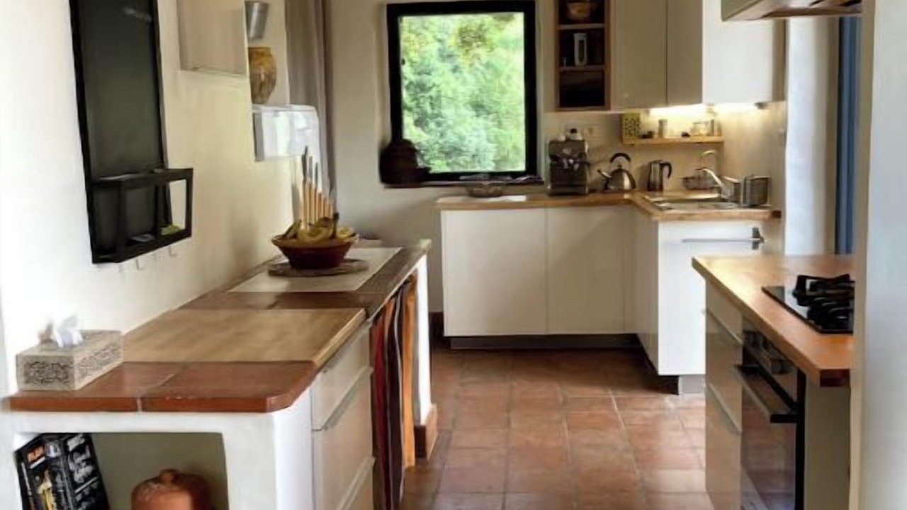 Photo of Kitchen in Reynes