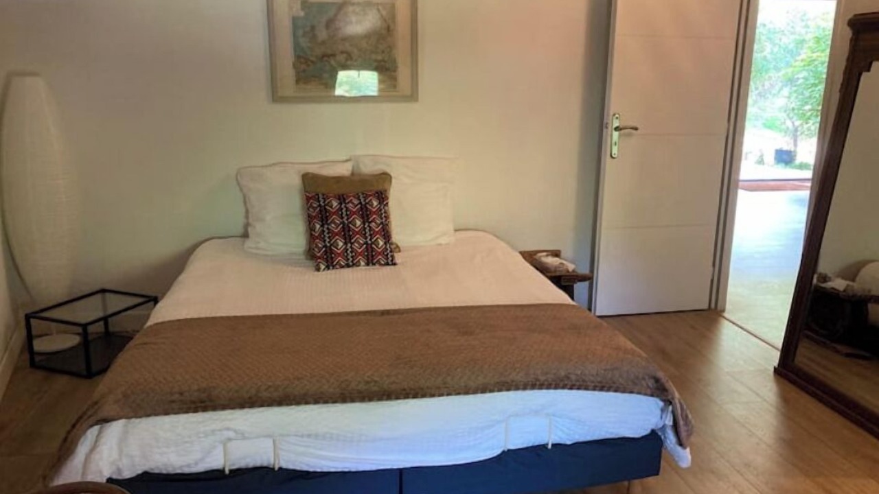 Photo of Bedroom in Reynes