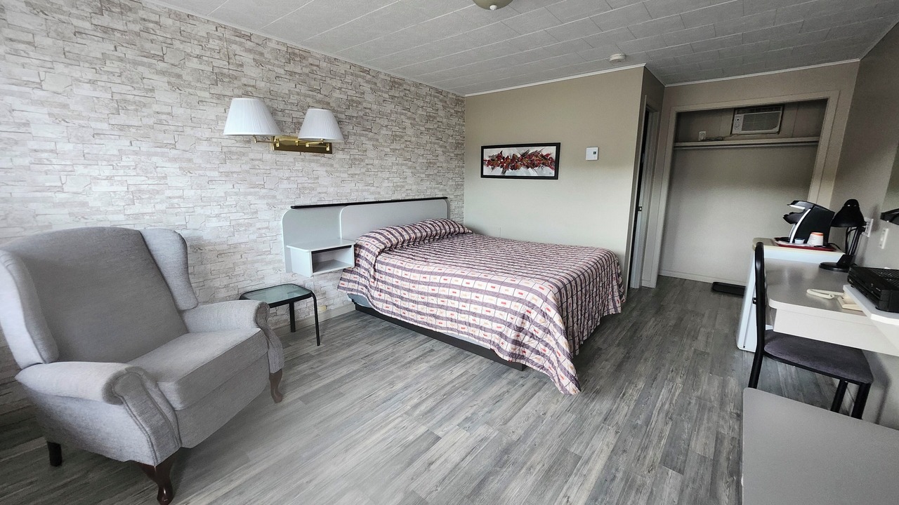 Photo of Bedroom in Degelis