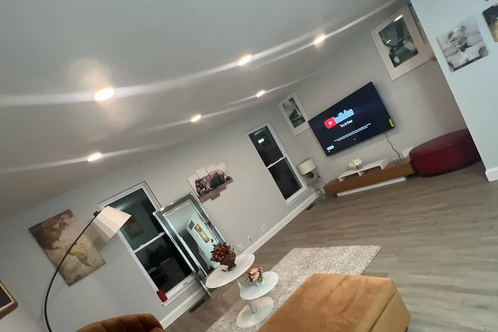 Photo of Livingroom in Laurel