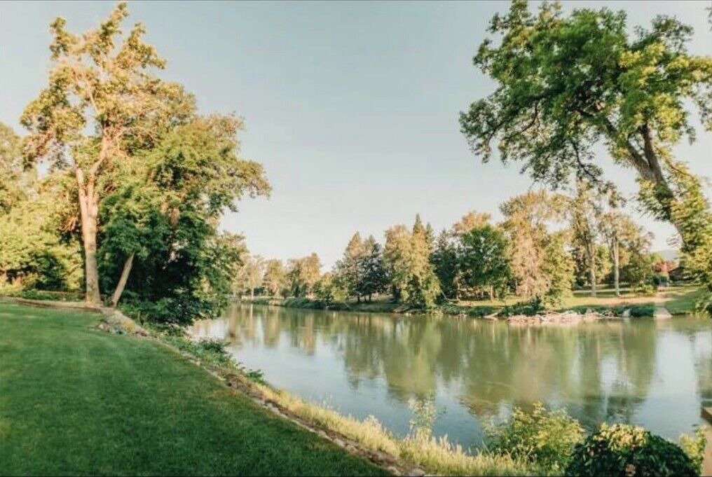 Photo of Outdoor in Fruitdale