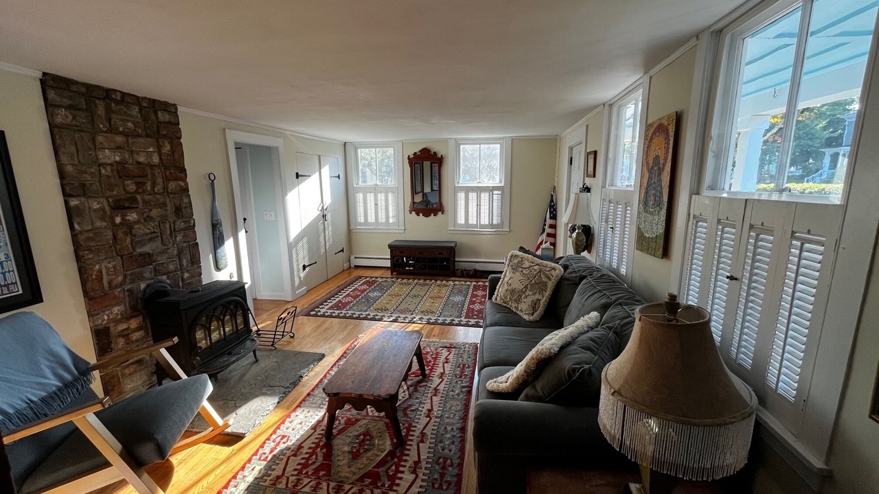 Photo of Livingroom in Noank