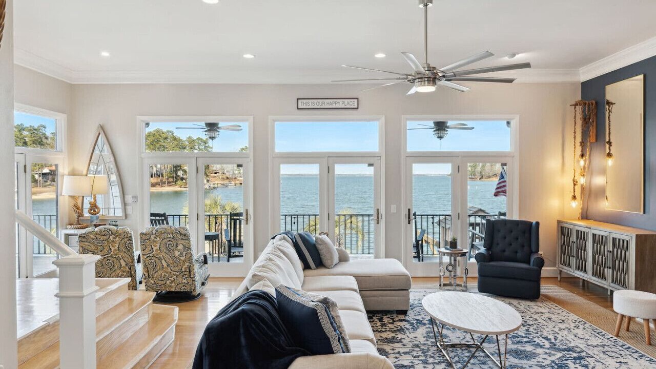 Photo of Livingroom in Lexington