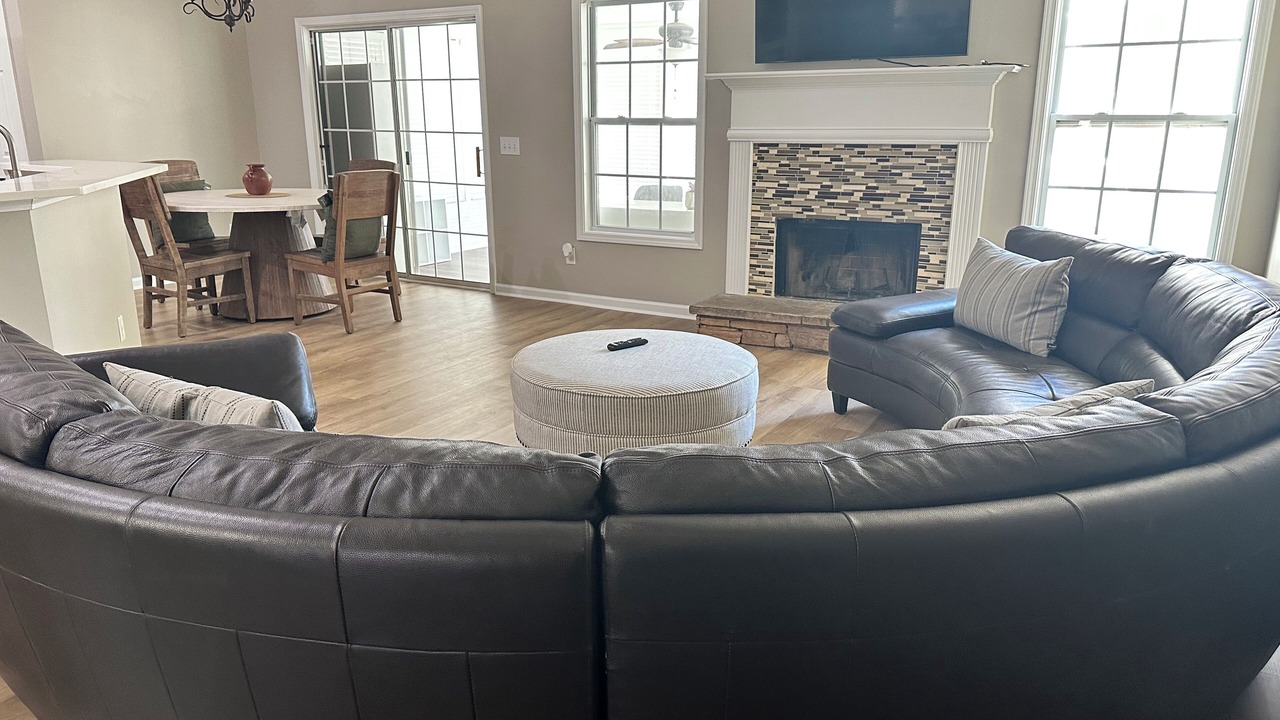 Photo of Livingroom in Canton