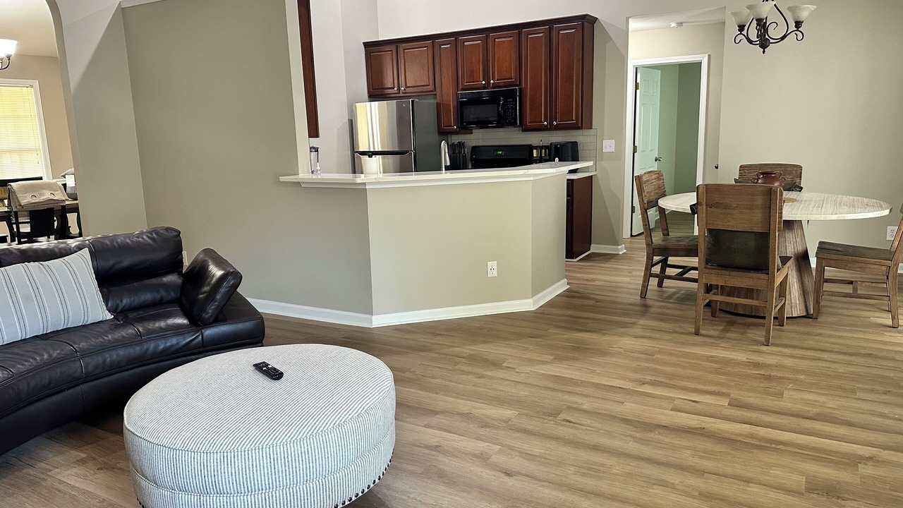 Photo of Livingroom in Canton