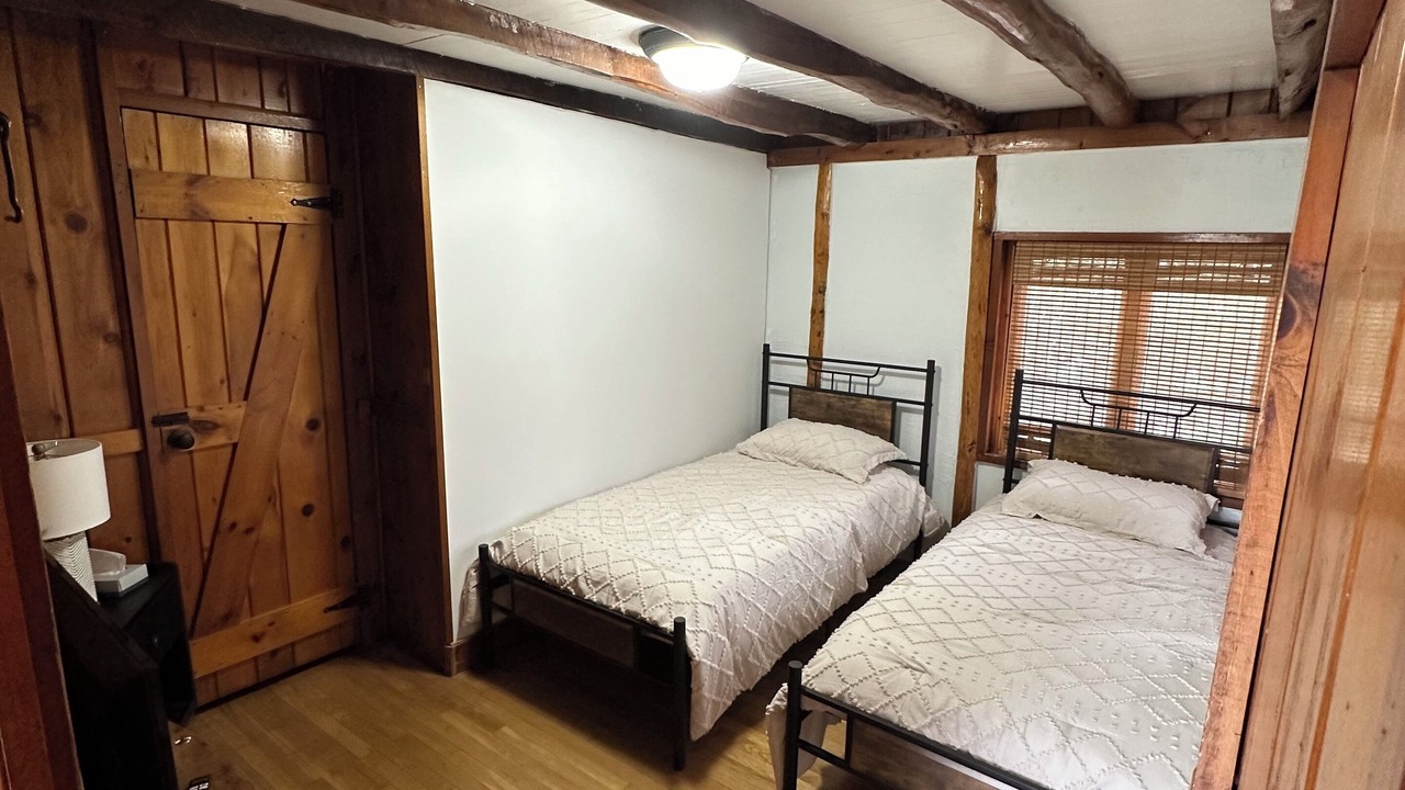 Photo of Bedroom in Hewitt