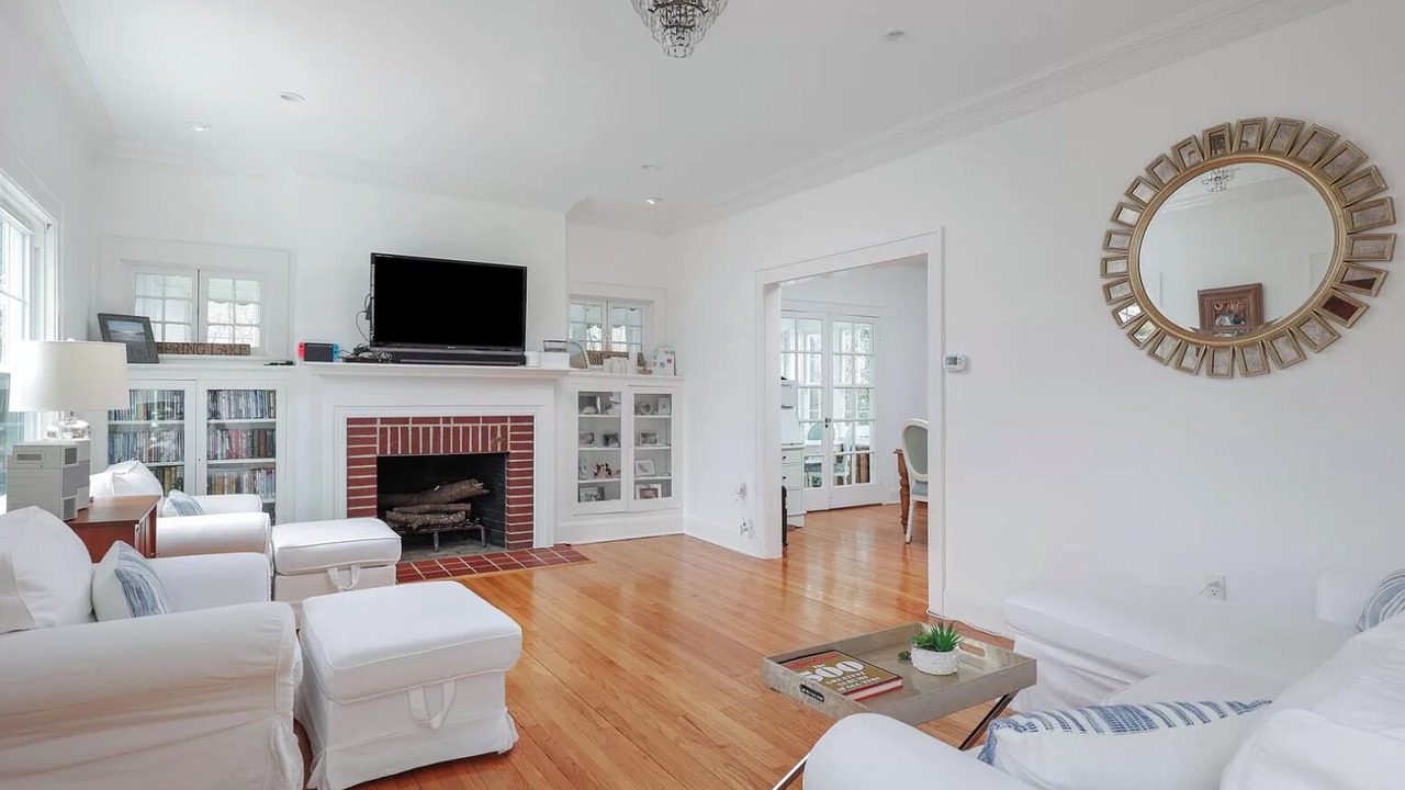 Photo of Livingroom in Spring Lake Heights