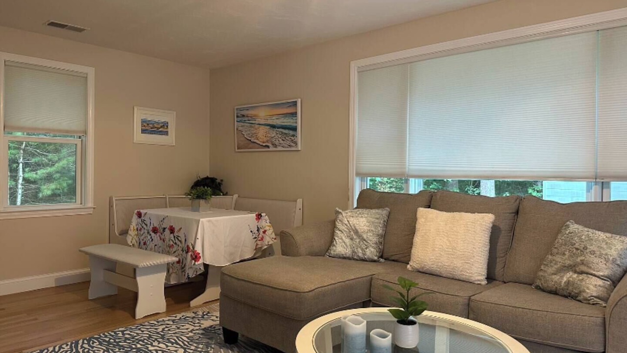 Photo of Livingroom in Duxbury