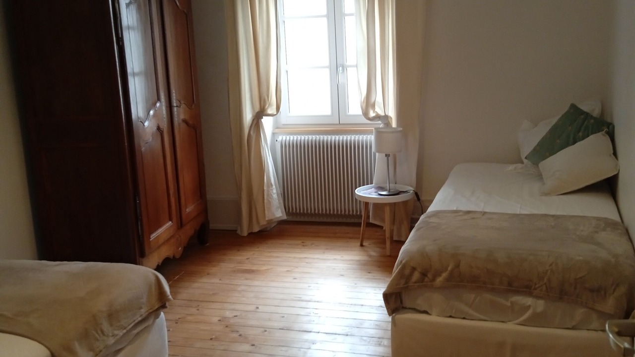 Photo of Bedroom in Arnay-le-Duc