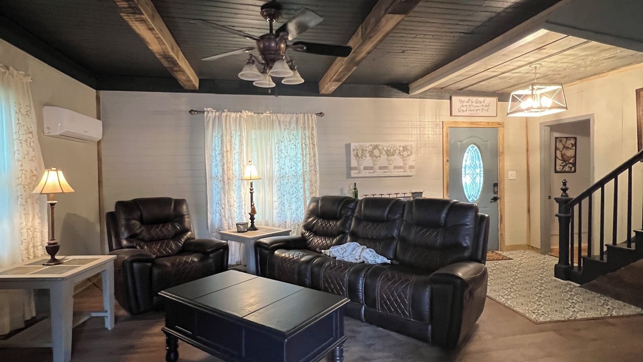 Photo of Bedroom in Westpoint