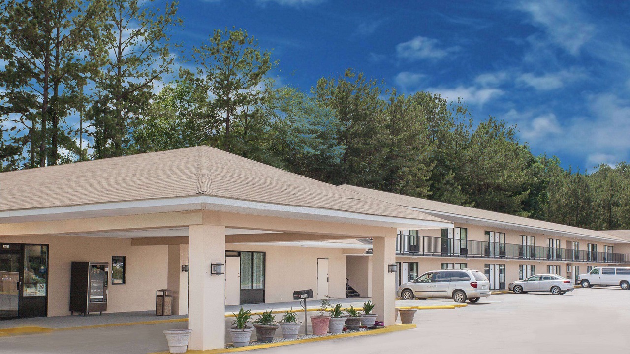 Photo of Outdoor in Newton