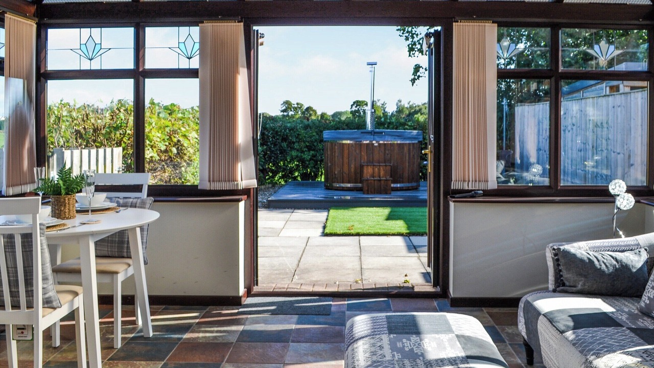 Photo of Others in Low Catton