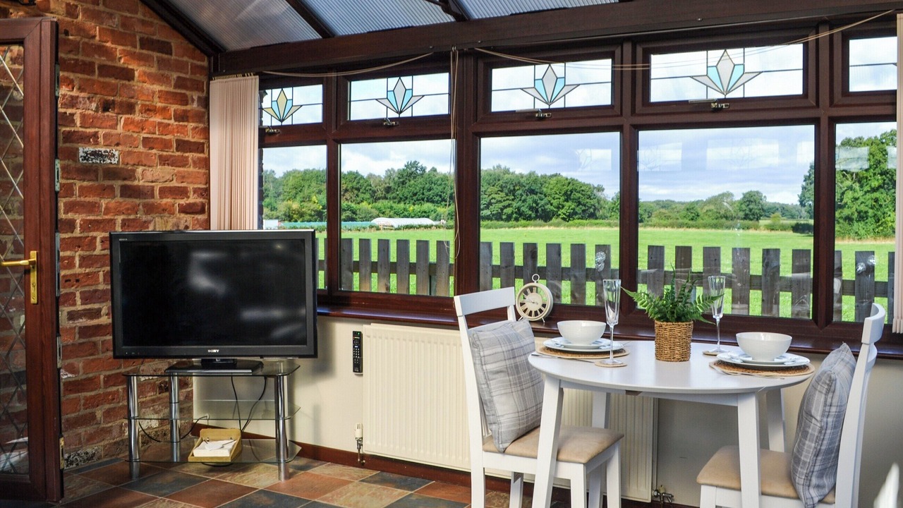 Photo of Others in Low Catton