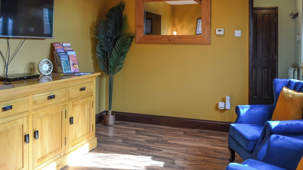 Photo of Others in Low Catton