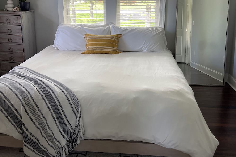 Photo of Others in Center Moriches