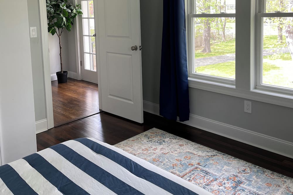 Photo of Others in Center Moriches