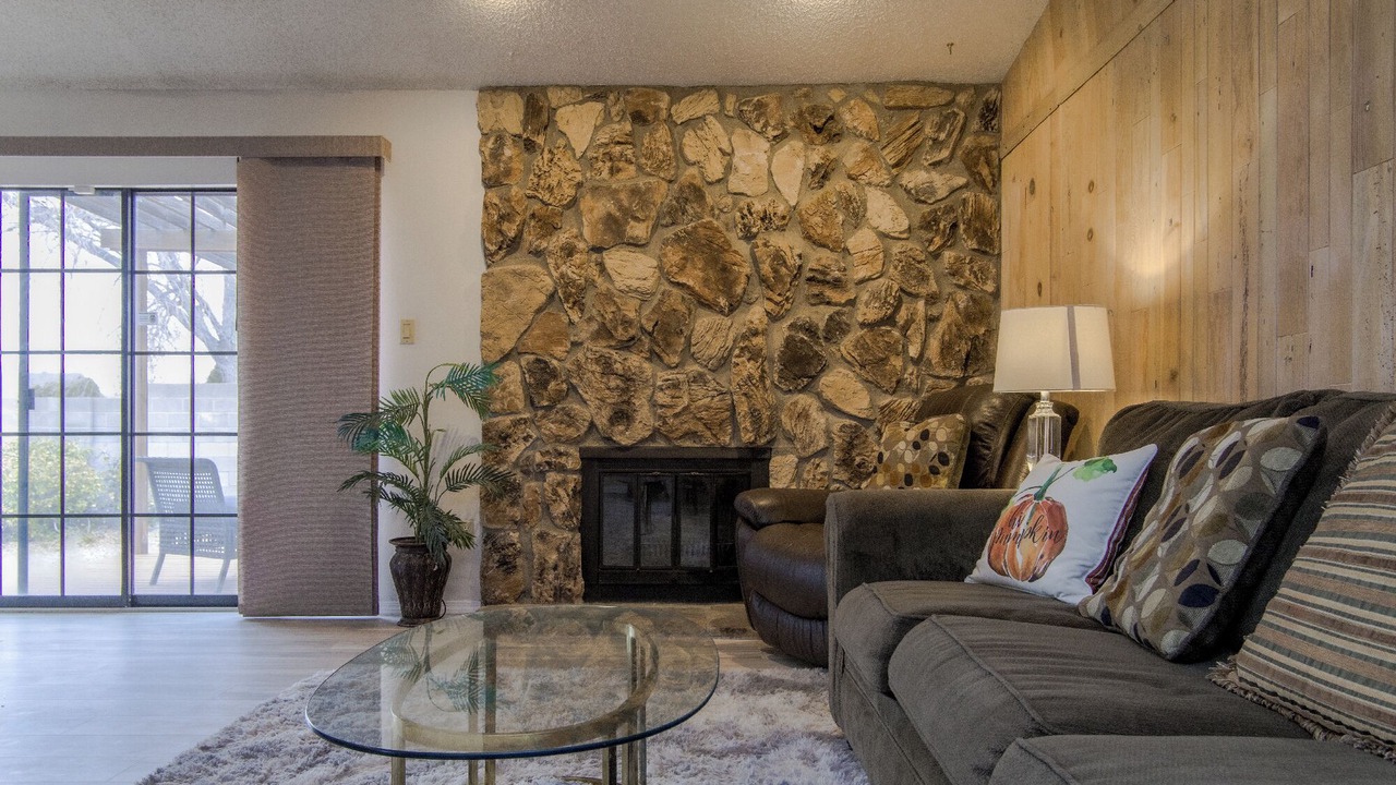 Photo of Livingroom in Northeast Heights