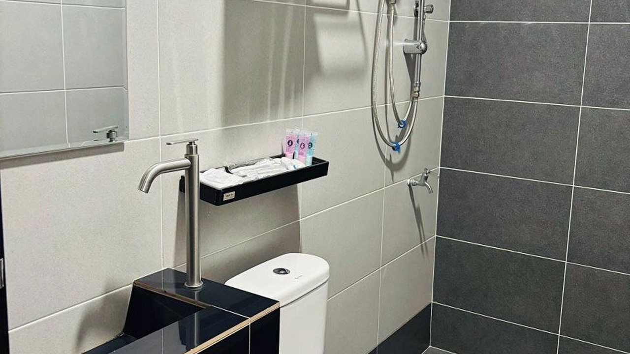 Photo of Bathroom in Taman Lim