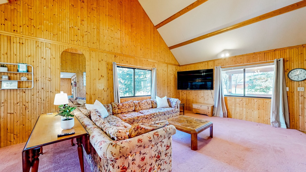 Photo of Livingroom in Pinetop