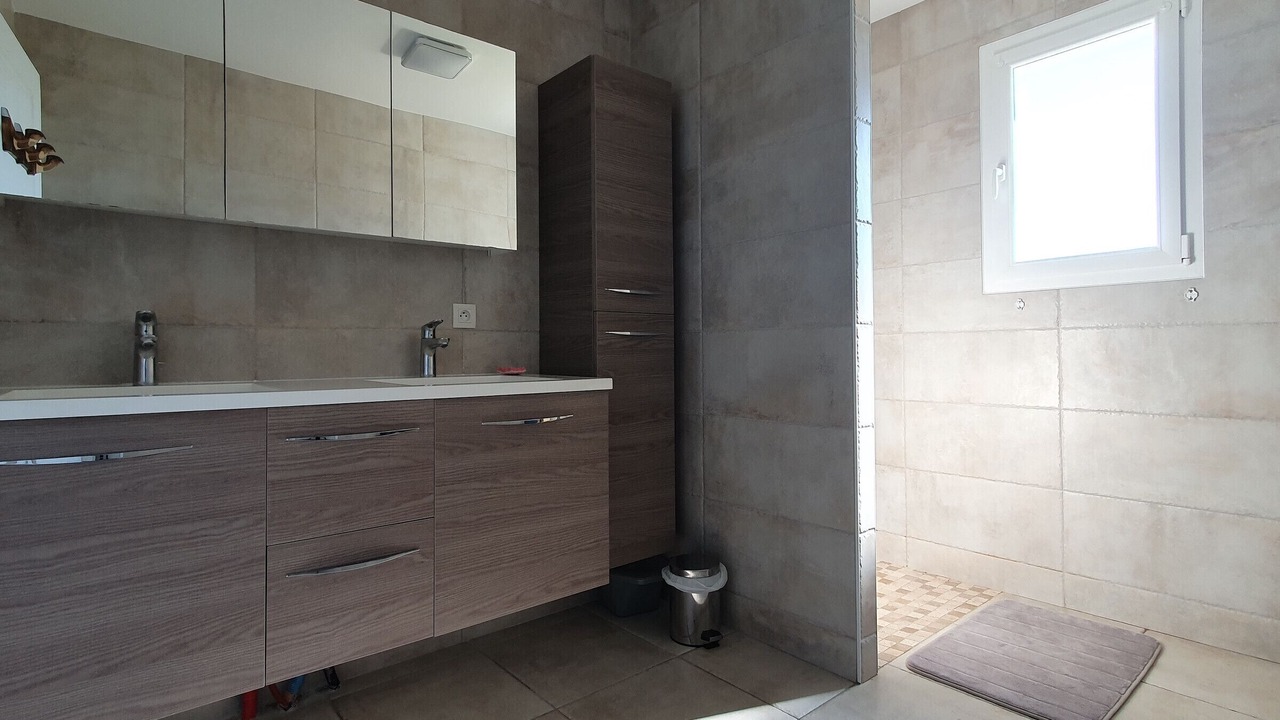 Photo of Bathroom in LʼAiguillon-sur-Mer