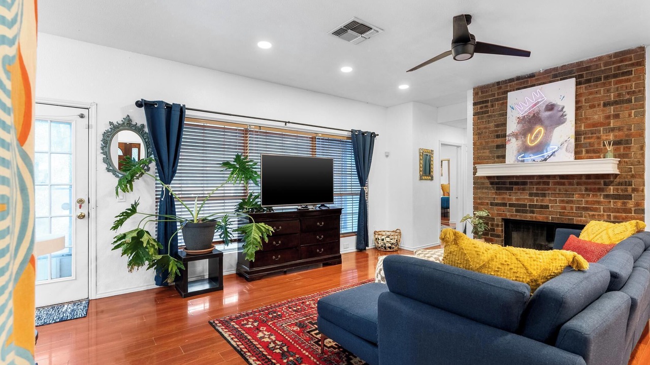 Photo of Livingroom in Parker Lane