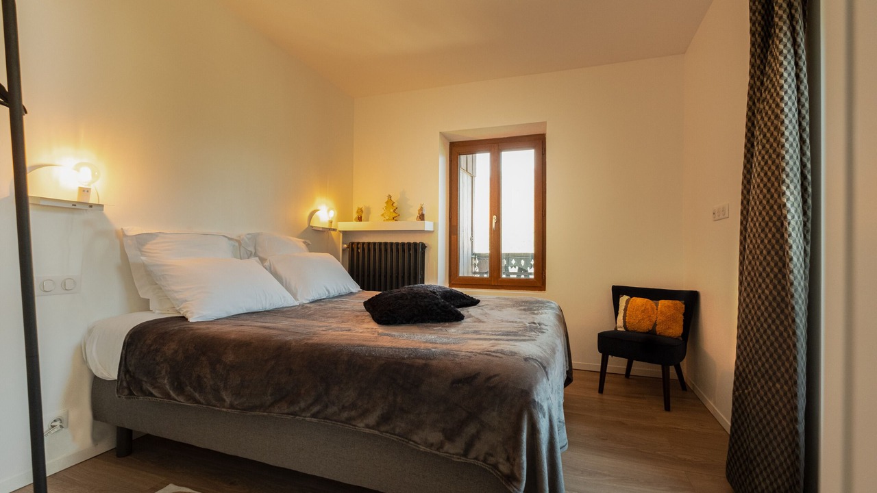 Photo of Bedroom in Venthon