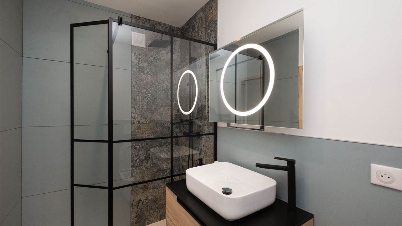 Photo of Bathroom in Venthon