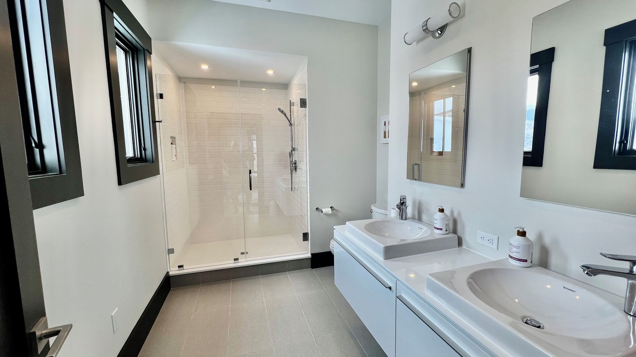 Photo of Others in Glen