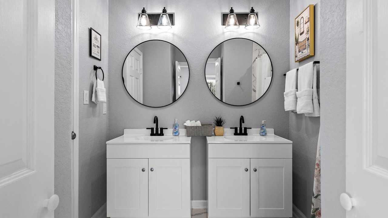 Photo of Bathroom in Denver Heights