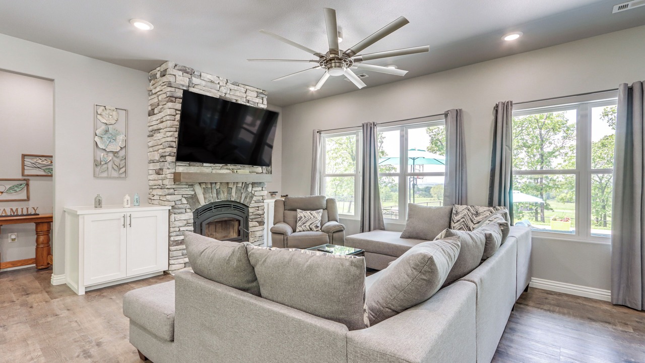 Photo of Livingroom in Farmington