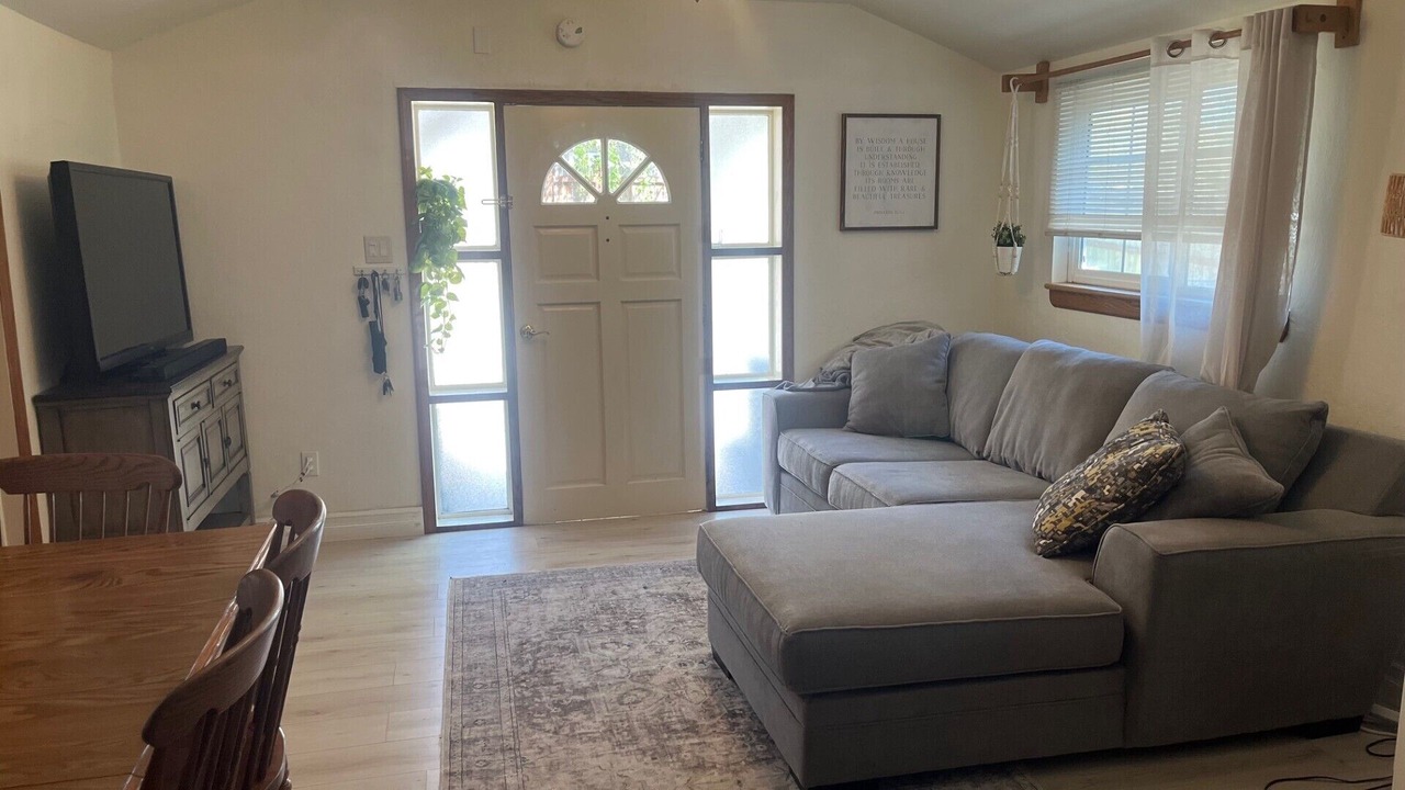 Photo of Livingroom in Las Lomas