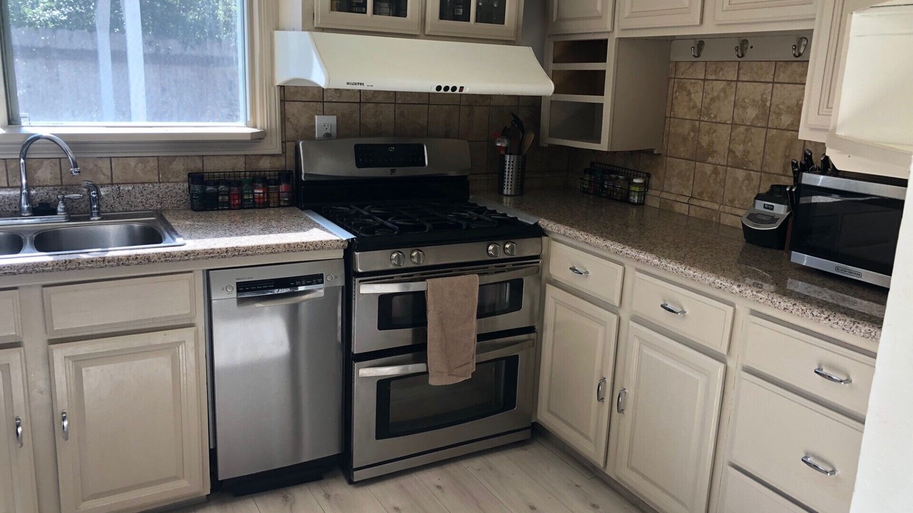 Photo of Kitchen in Las Lomas