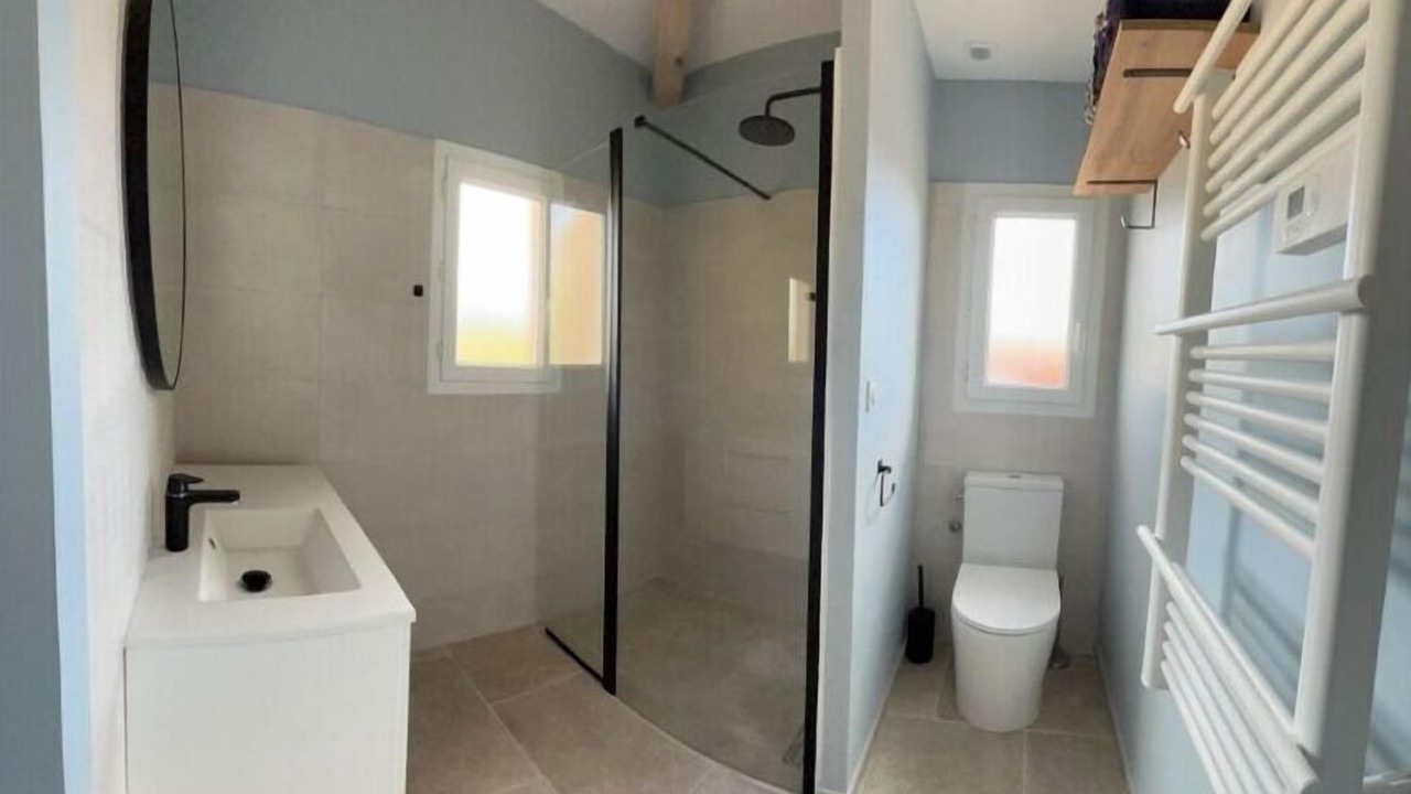 Photo of Bathroom in Plage de la Garonnette