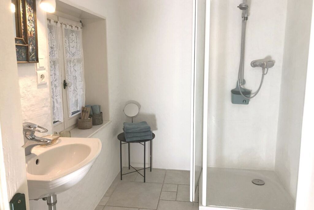 Photo of Bathroom in Taintrux