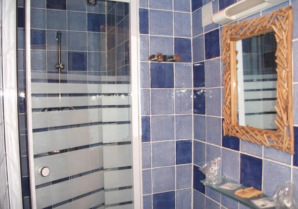 Photo of Bathroom in Manosque