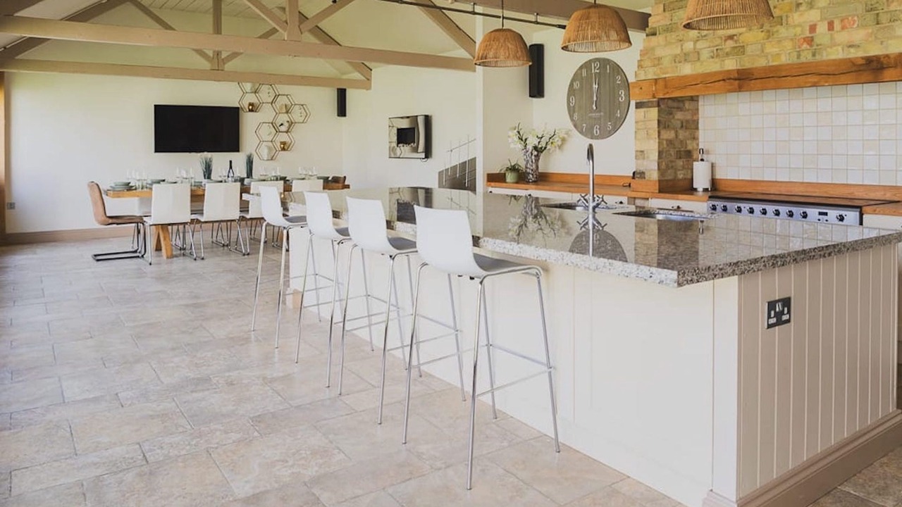 Photo of Others in Howlett End